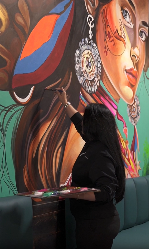 Life and Work that Amazes the World from the Streets of Medellín